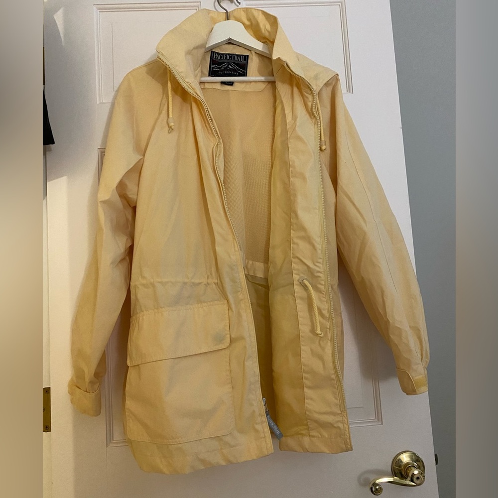 Pacific Trail Lightweight Coat